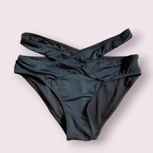 Criss cross bikini bottoms, L NWOT